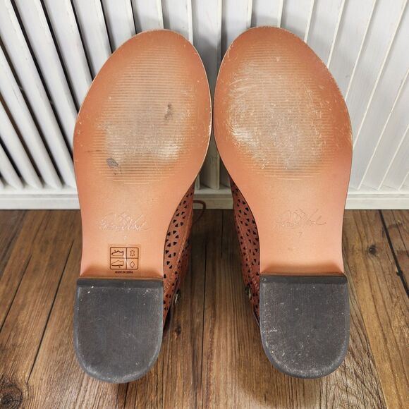 Patricia Nash Sabrina Womens Size 7 Brown Perforated Genuine Leather Ankle Boots - Picture 7 of 9